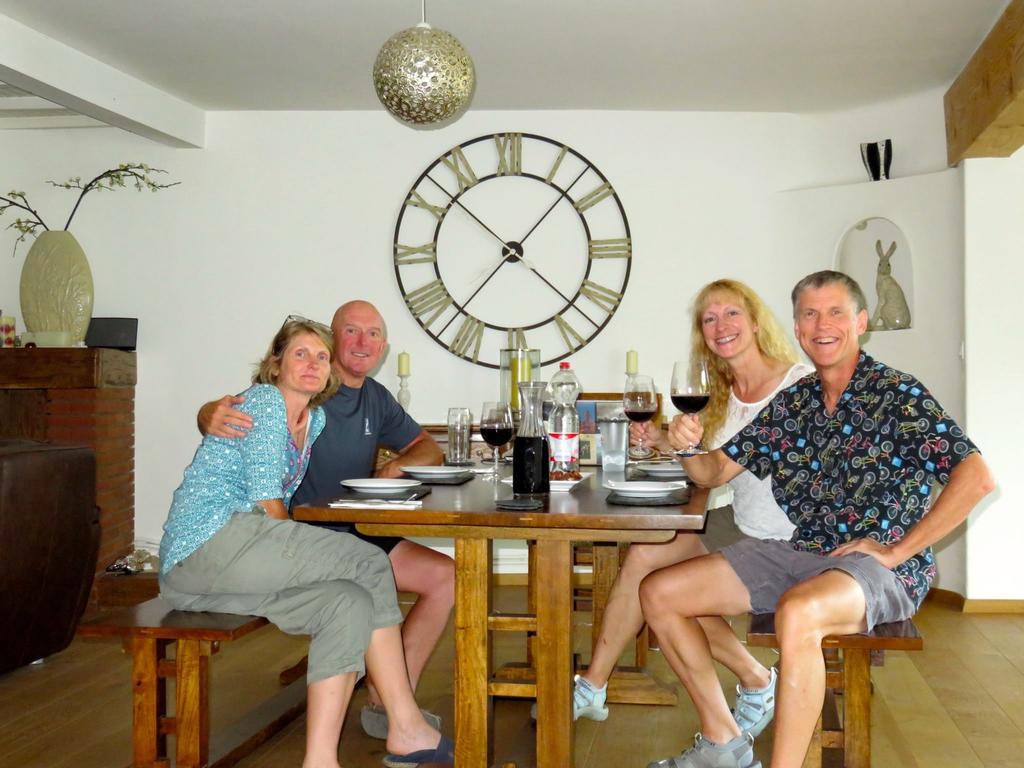 Bedbreakfastbikespyrenees Bed & Breakfast Loubieres Exterior foto