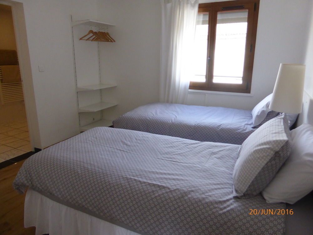 Bedbreakfastbikespyrenees Bed & Breakfast Loubieres Exterior foto