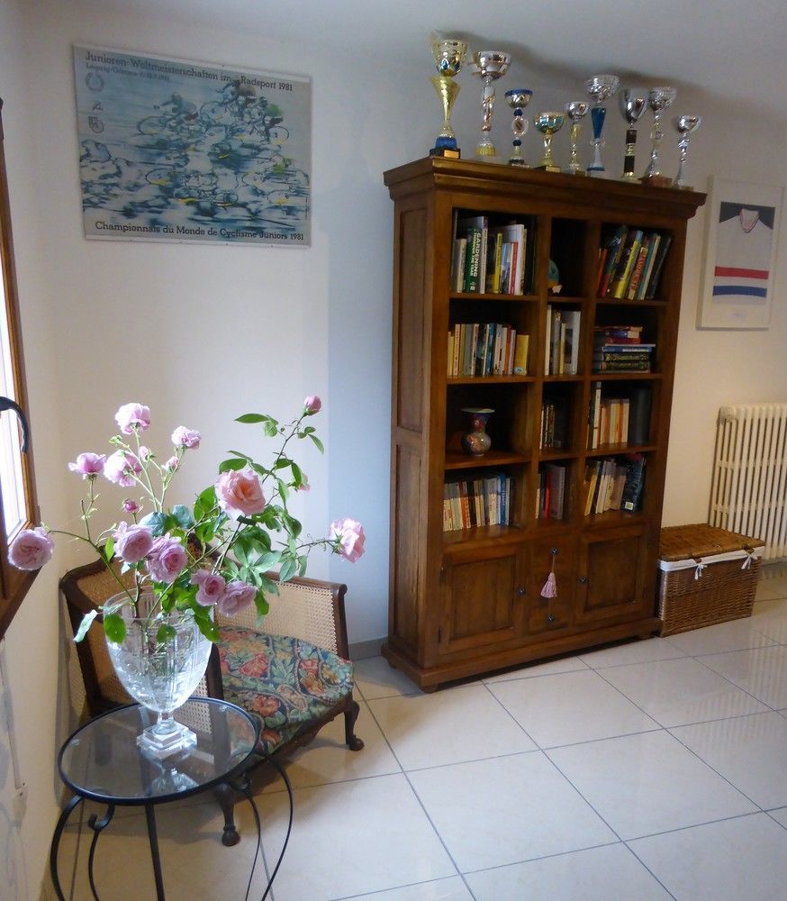 Bedbreakfastbikespyrenees Bed & Breakfast Loubieres Exterior foto